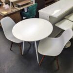 ベガコーポレーション　ダイニングテーブル