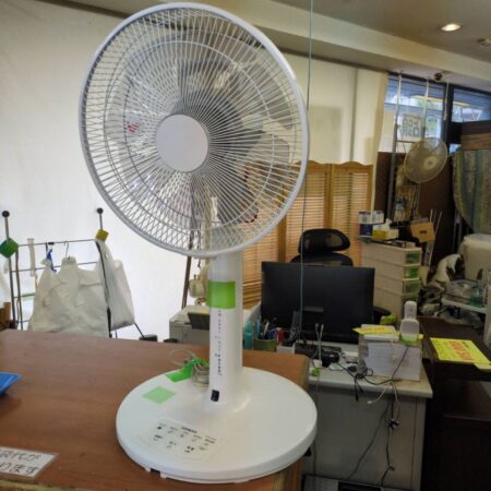 日立　リビング扇風機　HEF-AL300E