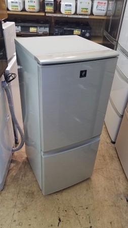 冷蔵庫 137L シャープ SJ-PD14T 2011年製 プラズマクラスター搭載