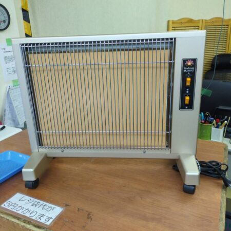 サンルミエ キュート 遠赤外線 ヒーター　 E800LS