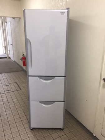 クリアランス超高品質 日立冷凍冷蔵庫：3ドア 定格内容積302L （R 