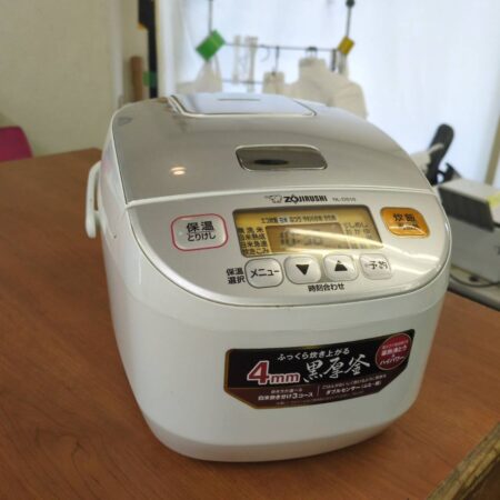象印　5.5合炊飯器　NL-D510