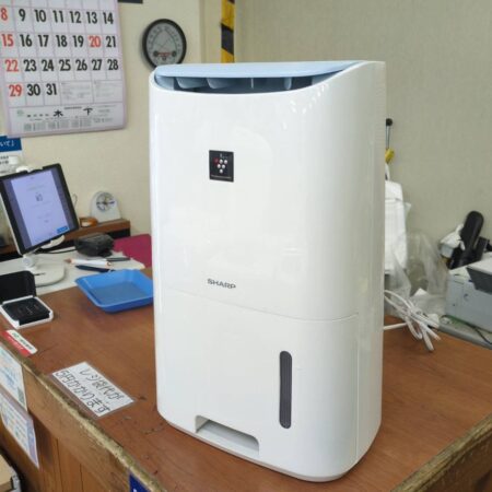 シャープ　衣類乾燥除湿器　CV-H71-W