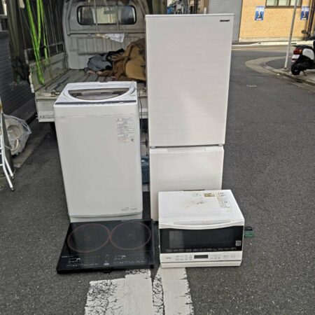 シャープ　冷蔵庫　東芝　洗濯機