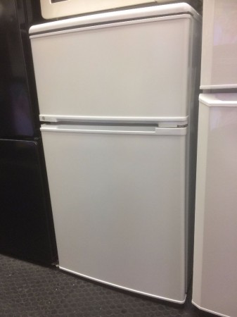 冷蔵庫 ユーイング 88L UR-D90H 2015年製 