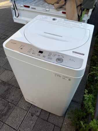 東芝　冷蔵庫　GR-V15BS　シャープ　洗濯機　ES-GE6H