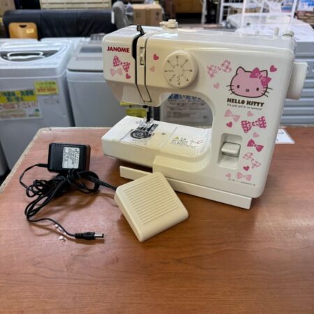 ジャノメ　ミシン　525　キティちゃんコラボ