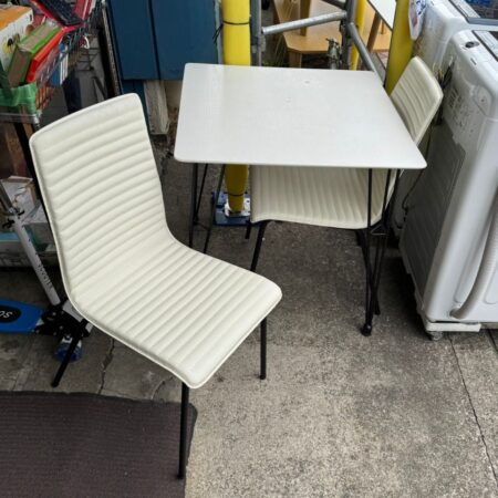 ニトリ　2人掛けダイニングSET　クーボ