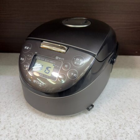 炊飯器　オーブントースター　ガステーブル