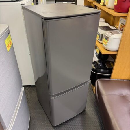 三菱　146L冷蔵庫　MR-P15J　2024年製