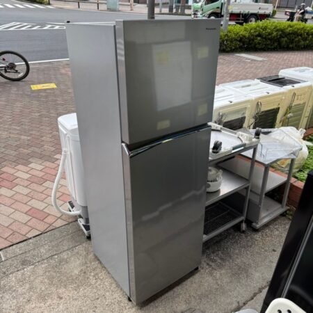 パナソニック　248Ｌ冷蔵庫　NR-B251T　2022年製
