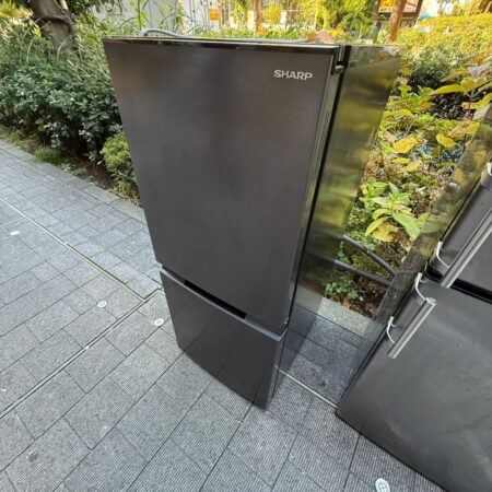 シャープ　冷蔵庫　SJ-D15J