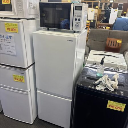 冷蔵庫　洗濯機　オーブンレンジ　液晶テレビ
